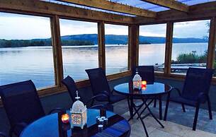 Platinum Lakeside Lodge at Mullans Bay