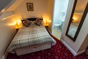 Aarondale Guest House