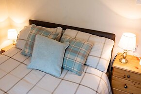 Aarondale Guest House