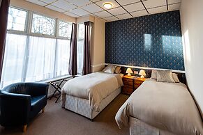 Aarondale Guest House