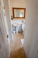 Aarondale Guest House