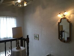 Petit Hotel and Restaurant Air Mail