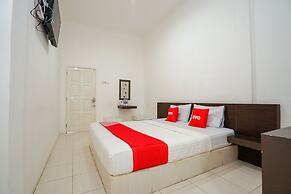 Super OYO 1868 Penginapan Sekip