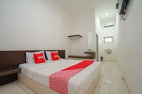 Super OYO 1868 Penginapan Sekip