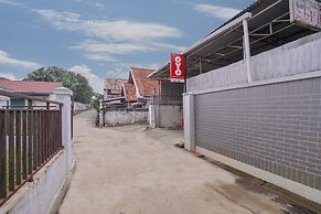 Super OYO 1868 Penginapan Sekip