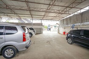 Super OYO 1868 Penginapan Sekip