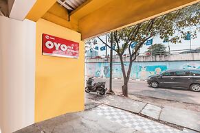 Hotel O J&b Room Pramuka