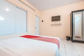 Hotel O J&b Room Pramuka