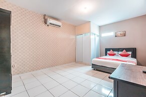 Hotel O J&b Room Pramuka