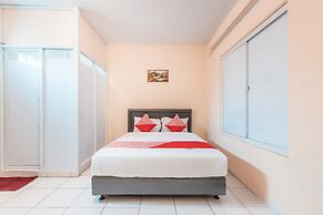 Hotel O J&b Room Pramuka