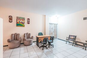Hotel O J&b Room Pramuka