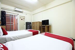 OYO 689 Baan Yuyuen