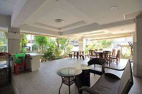 Super OYO 498 Ladawan Villa