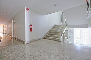 Super OYO 498 Ladawan Villa
