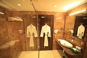 Hotel Prince Viraj