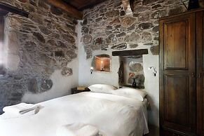 Milia Mountain Retreat