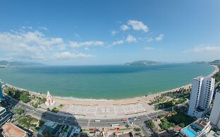 Star Beach Panorama Apartment