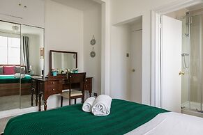 3-bedroom Apartment Lancaster Gate
