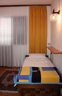 Dora Apartments
