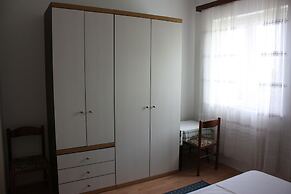 Pintar Apartment