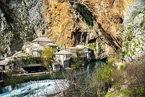 SHM-Mostar
