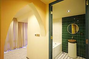 4 Monkeys Hotel