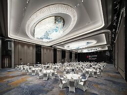 HUALUXE Nanjing Yangtze River by IHG