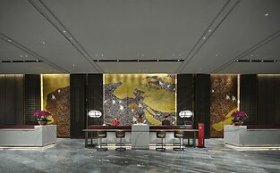 HUALUXE Nanjing Yangtze River by IHG