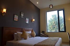 Ashira Inn
