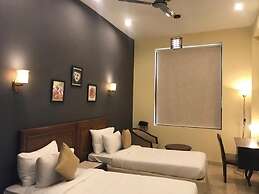 Ashira Inn