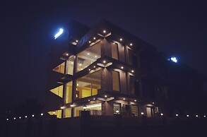 Ashira Inn