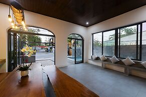 The 1993 Homestay