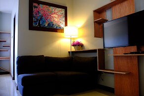 Pacific Waves Inn Annex