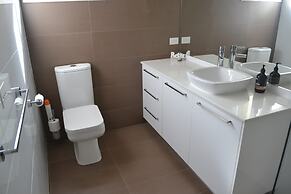 Waterview- Stoneleigh at Yarra