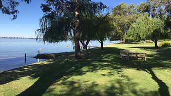 Waterview- Stoneleigh at Yarra