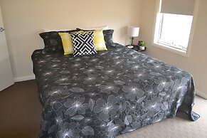 Waterview - 2 Doc Crt