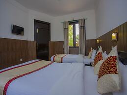 Jungle Nepal Resort