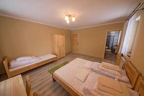 Pokoje i Apartamenty Nad Potokiem