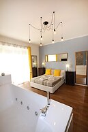 Unique Luxury Apartment and Rooms