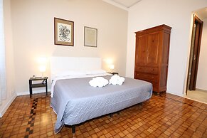 Unique Luxury Apartment and Rooms