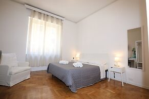 Unique Luxury Apartment and Rooms