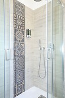 Unique Luxury Apartment and Rooms