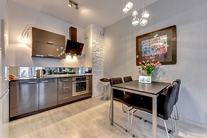 Grand Apartments - Aqua