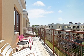 Grand Apartments - Aqua