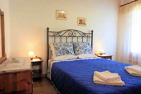 Cochelli Apartments
