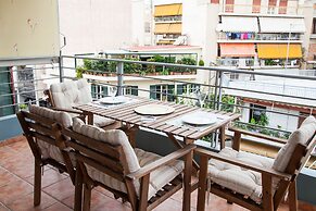 Spacious Apartment in Neos Kosmos
