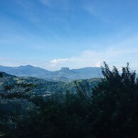 toropi homestay