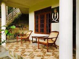 toropi homestay