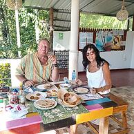 toropi homestay