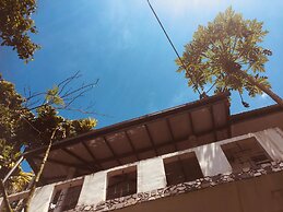 toropi homestay